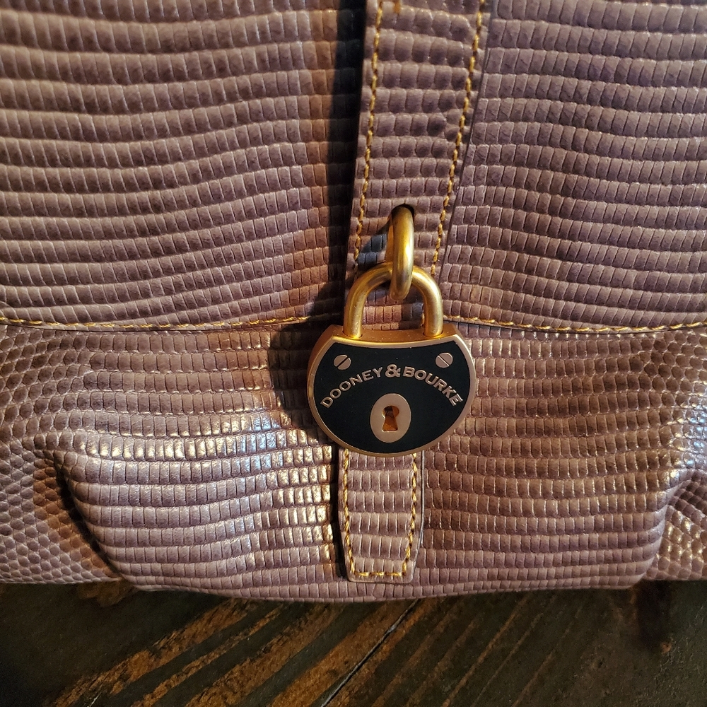 Dooney & Bourke Gray Lizzard Print Purse - Picture 2 of 6